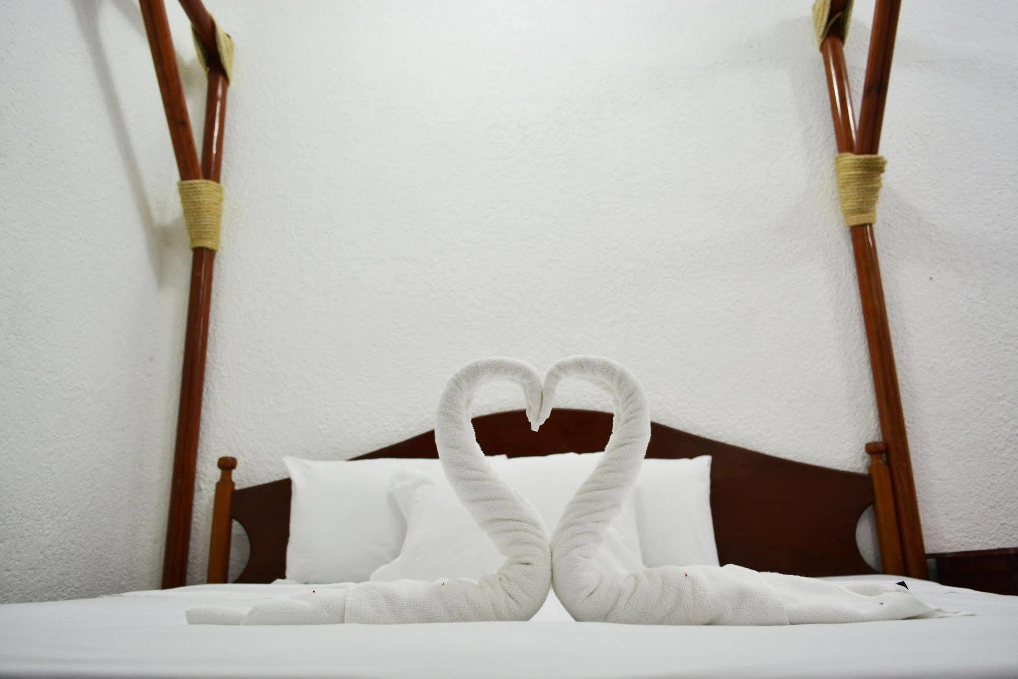 Hotel Azul By Encanto Playa del Carmen Buitenkant foto